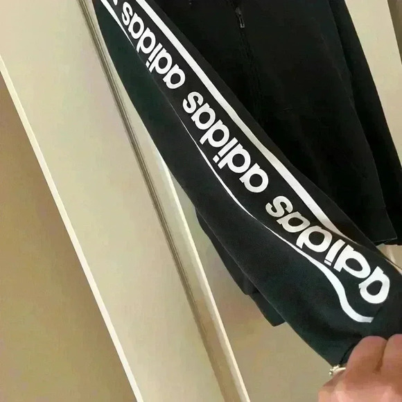 Men’s Adidas Hoodie Sweatshirt with Logo on Sleeves Men Size Medium - Picture 7 of 12